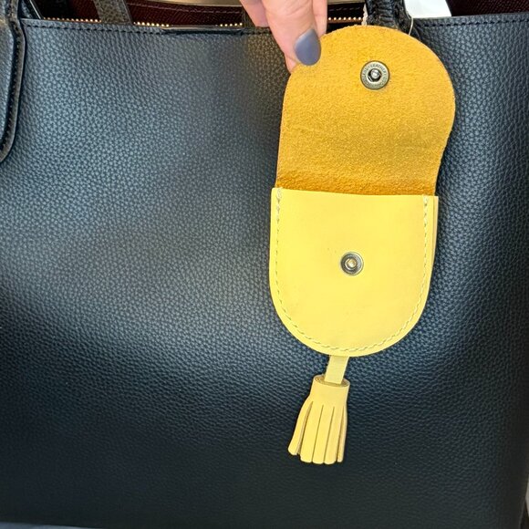 Portland Leather, Nimbus Pouch Keychain, Vanilla, NWOT - Picture 3 of 5